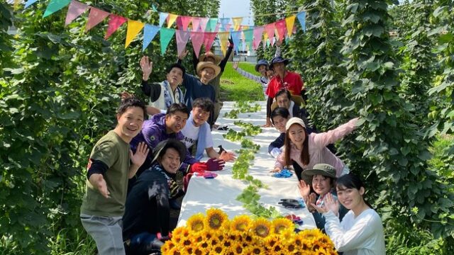 NI-WAとキリンビール近畿圏統括本部が奈良県平群町の休耕地を活用して共同でホップ栽培を実施