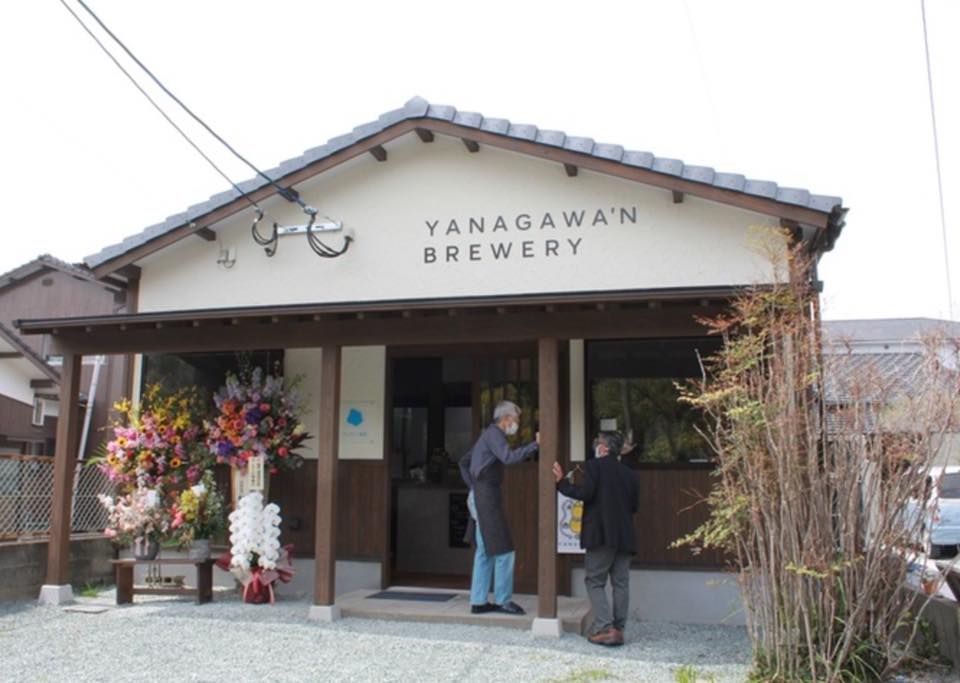 25日にオープンしたばかりの「ブルワリー柳河」 柳川産のビールを味わってほしいと話す黒田信久さん 25日にオープンしたばかりの「ブルワリー柳河」