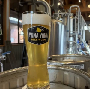 よなよなビアワークス「East to West Pale Ale」限定登場｜CRAFT BEER BASE×ヤッホー最新コラボ